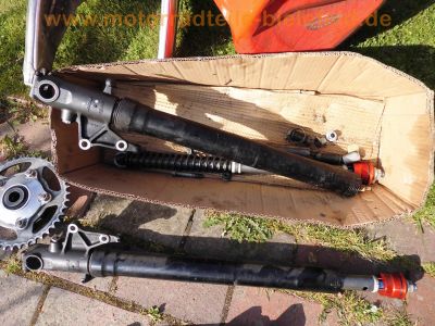 Aprilia_RSV_1000_Mille_RP_2003_Ersatzteile_spares_spare-parts_-_wie_Aprilia_RST_1000_Futura_Tuono_Falco_57.jpg