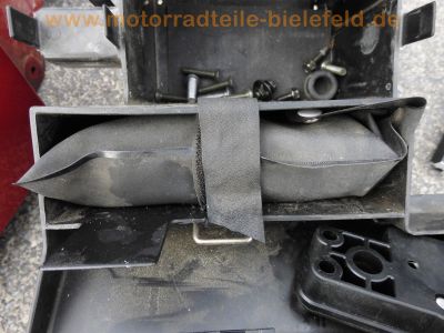 Kawasaki_ZR7S_ZR750F_Ersatzteile_Rahmen_Motorteile_Gabel_Vergaser_-_wie_ZR_550_750_Zephyr_28.jpg
