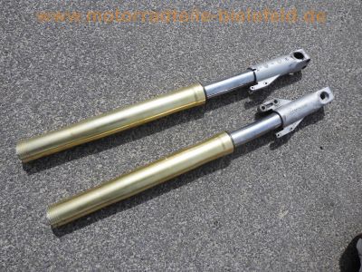 Ducati_Monster_M_600_Ersatzteile_spares_spare-parts_Gabel_Auspuff_Rastenanlagen_Airbox_Elektrik_-_wie_Ducati_600_750_900_SS_M_33.jpg