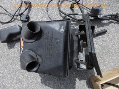 Ducati_Monster_M_600_Ersatzteile_spares_spare-parts_Gabel_Auspuff_Rastenanlagen_Airbox_Elektrik_-_wie_Ducati_600_750_900_SS_M_58.jpg