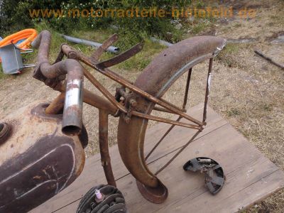 Ardie_100_125_200_Ersatzteile_Motor_Rahmen_Tank_Fender_Trapez-Gabel_Lenker_Gepaecktraeger_3.jpg