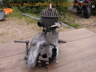 Ardie_100_125_200_Ersatzteile_Motor_Rahmen_Tank_Fender_Trapez-Gabel_Lenker_Gepaecktraeger_33.jpg