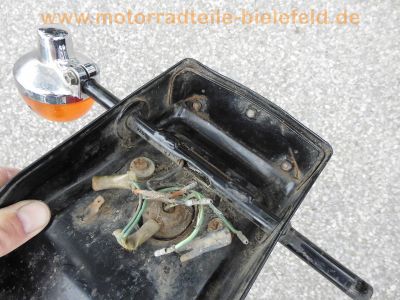 Honda_CY_50_weiss_Ersatzteile_Tank_Sitzbank_Lenker_Schalter_Heckteil_Rahmen_mit_Brief_Papieren_Tacho_Fender_Schutzblech_40.jpg