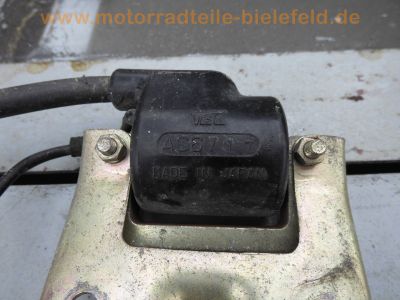 Honda_CY_50_weiss_Ersatzteile_Tank_Sitzbank_Lenker_Schalter_Heckteil_Rahmen_mit_Brief_Papieren_Tacho_Fender_Schutzblech_52.jpg