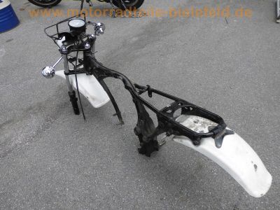 Honda_CY_50_weiss_Ersatzteile_Tank_Sitzbank_Lenker_Schalter_Heckteil_Rahmen_mit_Brief_Papieren_Tacho_Fender_Schutzblech_71.jpg