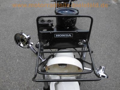 Honda_CY_50_weiss_Ersatzteile_Tank_Sitzbank_Lenker_Schalter_Heckteil_Rahmen_mit_Brief_Papieren_Tacho_Fender_Schutzblech_81.jpg