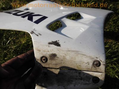 Suzuki_GSX-R_750_GR7AB_Modell_M_blau-weiss_BSM_Future_Sport-Auspuff_Sozius-Sitz-Abdeckung_-_Ersatzteile_wie_GSXR_1100_7.jpg