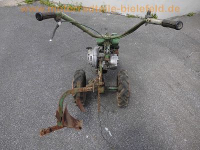 Holder_H6_Oldtimer-Einachser_BJ_1965_mit_Pflug_-_ILO-Motor_L152R_148ccm_6PS_39.jpg