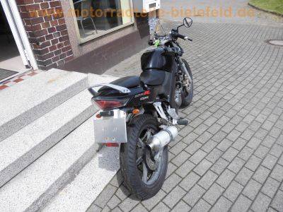 Honda_CBR_125_R_JC34_Vergaser_27tkm_Sturz_10kW_110kmh_teilzerlegt_als_Ersatzteile_1a_Motor_5.jpg