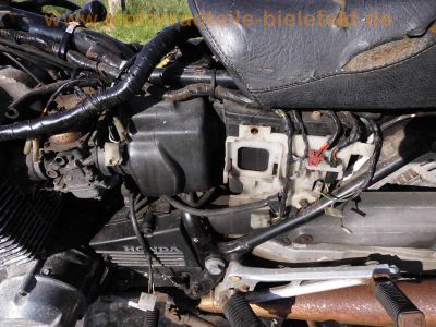Honda_CBX_550_F_PC04_Wrack_für_Ersatzteile_Motor_Vergaser_Auspuff_Elektrik_27.jpg