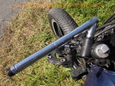 Honda_CB_900_F_Boldor_blau-silber_SC01_Wrack_für_Ersatzteile_-_Motor_Stummel-Lenker_35mm_Gabel_Fahrwerk_Bremsen_-_wie_CB_750_F_KZ_RC01_RC04_SC09_24.jpg