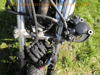 Honda_CB_900_F_Boldor_blau-silber_SC01_Wrack_für_Ersatzteile_-_Motor_Stummel-Lenker_35mm_Gabel_Fahrwerk_Bremsen_-_wie_CB_750_F_KZ_RC01_RC04_SC09_29.jpg