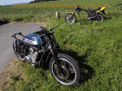 Honda_CB_900_F_Boldor_blau-silber_SC01_Wrack_für_Ersatzteile_-_Motor_Stummel-Lenker_35mm_Gabel_Fahrwerk_Bremsen_-_wie_CB_750_F_KZ_RC01_RC04_SC09_36.jpg