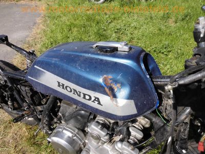 Honda_CB_900_F_Boldor_blau-silber_SC01_Wrack_für_Ersatzteile_-_Motor_Stummel-Lenker_35mm_Gabel_Fahrwerk_Bremsen_-_wie_CB_750_F_KZ_RC01_RC04_SC09_41.jpg