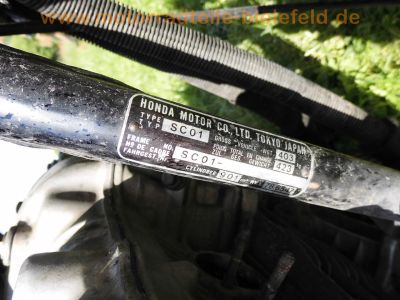 Honda_CB_900_F_Boldor_blau-silber_SC01_Wrack_für_Ersatzteile_-_Motor_Stummel-Lenker_35mm_Gabel_Fahrwerk_Bremsen_-_wie_CB_750_F_KZ_RC01_RC04_SC09_43.jpg