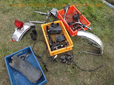 Kawasaki_KZ_440_A_Z440_LTD_Chopper_Ersatzteile_Instrumente_Fender_Heckbuegel_Lenker_Schalter_Bremse_Federbeine_-_wie_Z_KZ_EX_GPZ_250_305_400_440_500_550_650_750_1.jpg