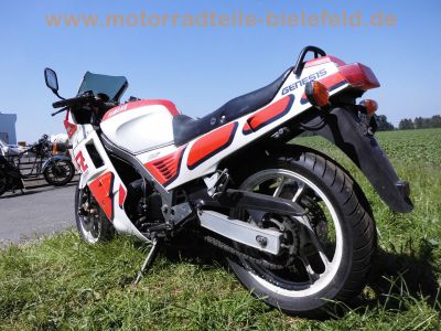 Yamaha_FZ_750_Genesis_2KK_rot-weiss_4-1_Auspuff_-_wie_1FN_FZR_600_750_1000_Exup_40.jpg