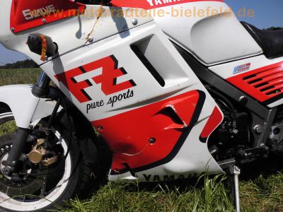 Yamaha_FZ_750_Genesis_2KK_rot-weiss_4-1_Auspuff_-_wie_1FN_FZR_600_750_1000_Exup_47.jpg