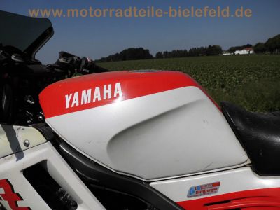 Yamaha_FZ_750_Genesis_2KK_rot-weiss_4-1_Auspuff_-_wie_1FN_FZR_600_750_1000_Exup_58.jpg