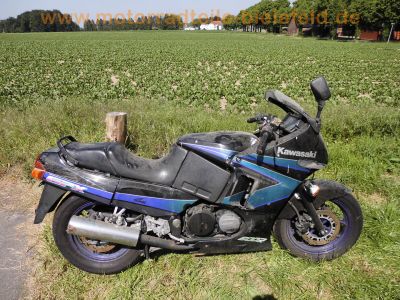 Kawasaki_GPX_600_R_ZX600D_schwarz-blau_30tkm_Sturz_Karl_-_wie_GPZ_GPX_600_750_900_R_7.jpg