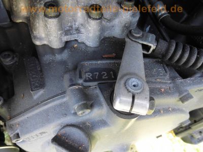 Suzuki_GSX-R_750_W_GR7BB_Karl_Streetfighter-Basis_nackt_57tkm_17x3,50_und_17x5,50_-_wie_GSXR_1100_W_4.jpg