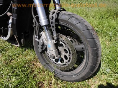 Suzuki_GSX-R_750_W_GR7BB_Karl_Streetfighter-Basis_nackt_57tkm_17x3,50_und_17x5,50_-_wie_GSXR_1100_W_61.jpg