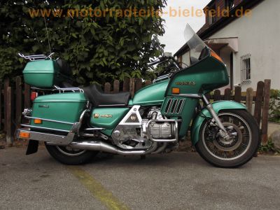 Honda_GL_1100_SC02_Goldwing_US-Luxusmodell_Aspencade_Digital-Instrumente_verstellbares_Fahrwerk_original_Clarion_Radio_Sturzbuegel_uvm_-_wie_GL_1000_1200_GL1_GL2_SC14_Interstate_51.jpg