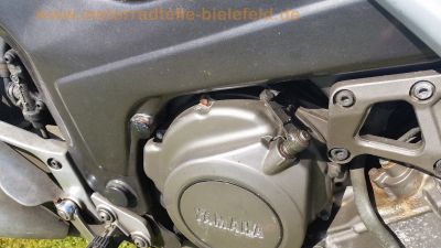 Yamaha_TDM_850_3VD_Twin_grau_Motor_1a_-_technisch_wie_XTZ_750_3LD_29.jpg