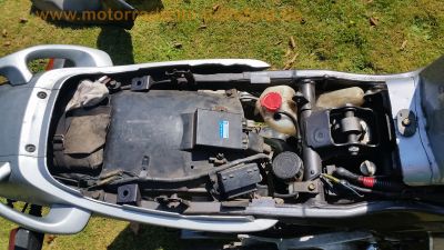 Yamaha_TDM_850_3VD_Twin_grau_Motor_1a_-_technisch_wie_XTZ_750_3LD_53.jpg