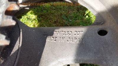 Suzuki_GSX_750_F_GR78A_schwarz_Ersatzteile_spare-parts_-_Tank_Vorderrad_Hinterrad_Lenker_Heck_uvm_20.jpg