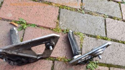 Suzuki_GSX_750_F_GR78A_schwarz_Ersatzteile_spare-parts_-_Tank_Vorderrad_Hinterrad_Lenker_Heck_uvm_34.jpg