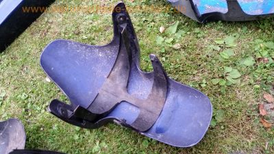 Suzuki_GSX-R_1100_W_GU75C_Ersatzteile_spare-parts__-_Motor_Vergaser_Verkleidung_engine_fairing_wie_GSXR_750_1100_W_132.jpg