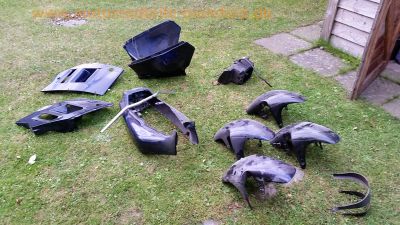 Suzuki_GSX-R_1100_GV73C_Ersatzteile_spare-parts_-_Verkleidung_Rennheck_fender_fairing_wie_GSXR_GSX_750_1100_R_13.jpg