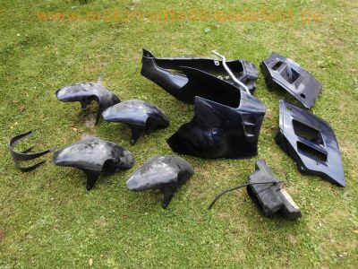 Suzuki_GSX-R_1100_GV73C_Ersatzteile_spare-parts_-_Verkleidung_Rennheck_fender_fairing_wie_GSXR_GSX_750_1100_R_59.jpg