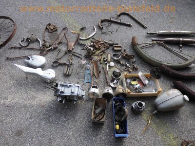 NSU_Quickly_50_3x_49ccm_Mofa_plus_Papiere_Betriebserlaubnis_Ersatzteile_Neuteile_Spezialwerkzeug_174.jpg