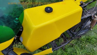 Yamaha_RD250_352_gelb_Cup-Racer_Cafe-Racer_Alu-Tank_Sport-Sitz_Halbschalen-Verkleidung_12.jpg