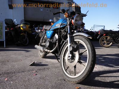 Yamaha_RD200DX_1E8_blau_Zweitakt-Zweizylinder_-_wie_RD_DT_TZ_80_125_175_200_250_350_400_2.jpg