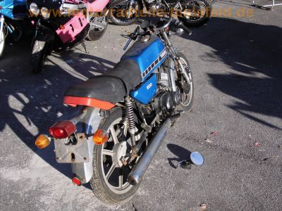 Yamaha_RD200DX_1E8_blau_Zweitakt-Zweizylinder_-_wie_RD_DT_TZ_80_125_175_200_250_350_400_4.jpg