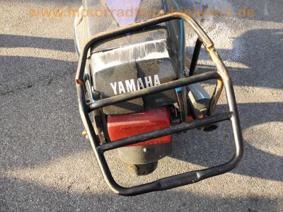 Yamaha_FZR600_3HE_Crash_schwarz-tuerkis_Gepaecktraeger_38.jpg