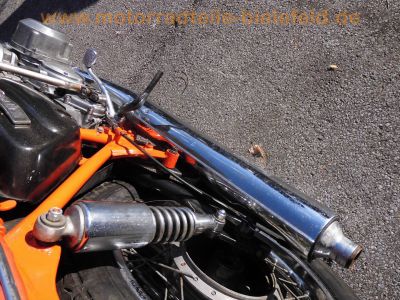 Suzuki_GT750_Wasserbueffel_3-Zylinder_2-Takt_Ur-Modell_aus_1972_-_wie_GT550_GT380_30.jpg