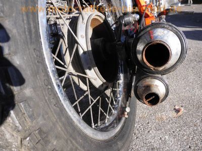 Suzuki_GT750_Wasserbueffel_3-Zylinder_2-Takt_Ur-Modell_aus_1972_-_wie_GT550_GT380_42.jpg
