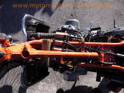 Suzuki_GT750_Wasserbueffel_3-Zylinder_2-Takt_Ur-Modell_aus_1972_-_wie_GT550_GT380_61.jpg
