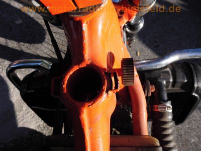 Suzuki_GT750_Wasserbueffel_3-Zylinder_2-Takt_Ur-Modell_aus_1972_-_wie_GT550_GT380_64.jpg