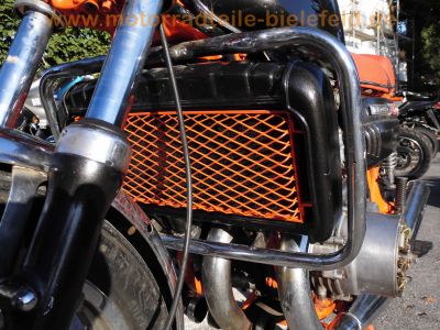 Suzuki_GT750_Wasserbueffel_3-Zylinder_2-Takt_Ur-Modell_aus_1972_-_wie_GT550_GT380_85.jpg