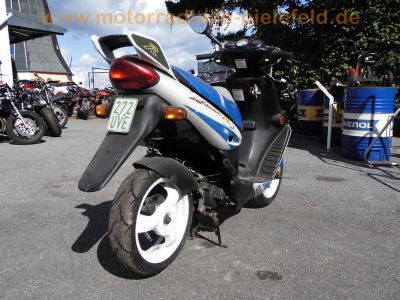Suzuki_AY50_LC_Roller_Katana-R_wassergekuehlt_blau-weiss_33.jpg