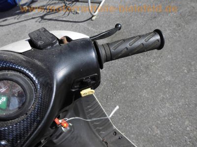 Suzuki_AY50_LC_Roller_Katana-R_wassergekuehlt_blau-weiss_47.jpg