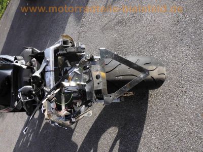 Honda_CBR900RR_SC28_Ur-Fireblade_CRASH_schwarz_-_Technik_wie_SC33_CBR600F2_PC25_PC31_82.jpg