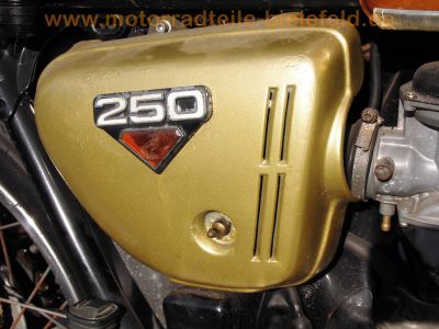 Honda_CB250K_gold_mit_2x_Auspuff_CB250G_Speichenraeder_Chromfender_kurz_original_Sitzbank_-_wie_CB_CL_250K_350K_Twin_38.jpg