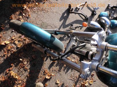 Yamaha_XV250_Virago_3LW_3LS_gruen_Rolling_Chassis_mit_Hochlenker_hohe_Riser_Ersatzteile_baugleich_XV125_5AJ_16.jpg