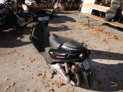 Aprilia_Roller_SR50LC_schwarz_50kmh_24tkm_seit_2000_abgemeldet_Ersatzteile_7.jpg